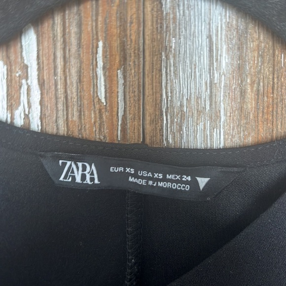 ZARA Elegant but Black Asymmetrical Dress
SIZE XS - Picture 4 of 5